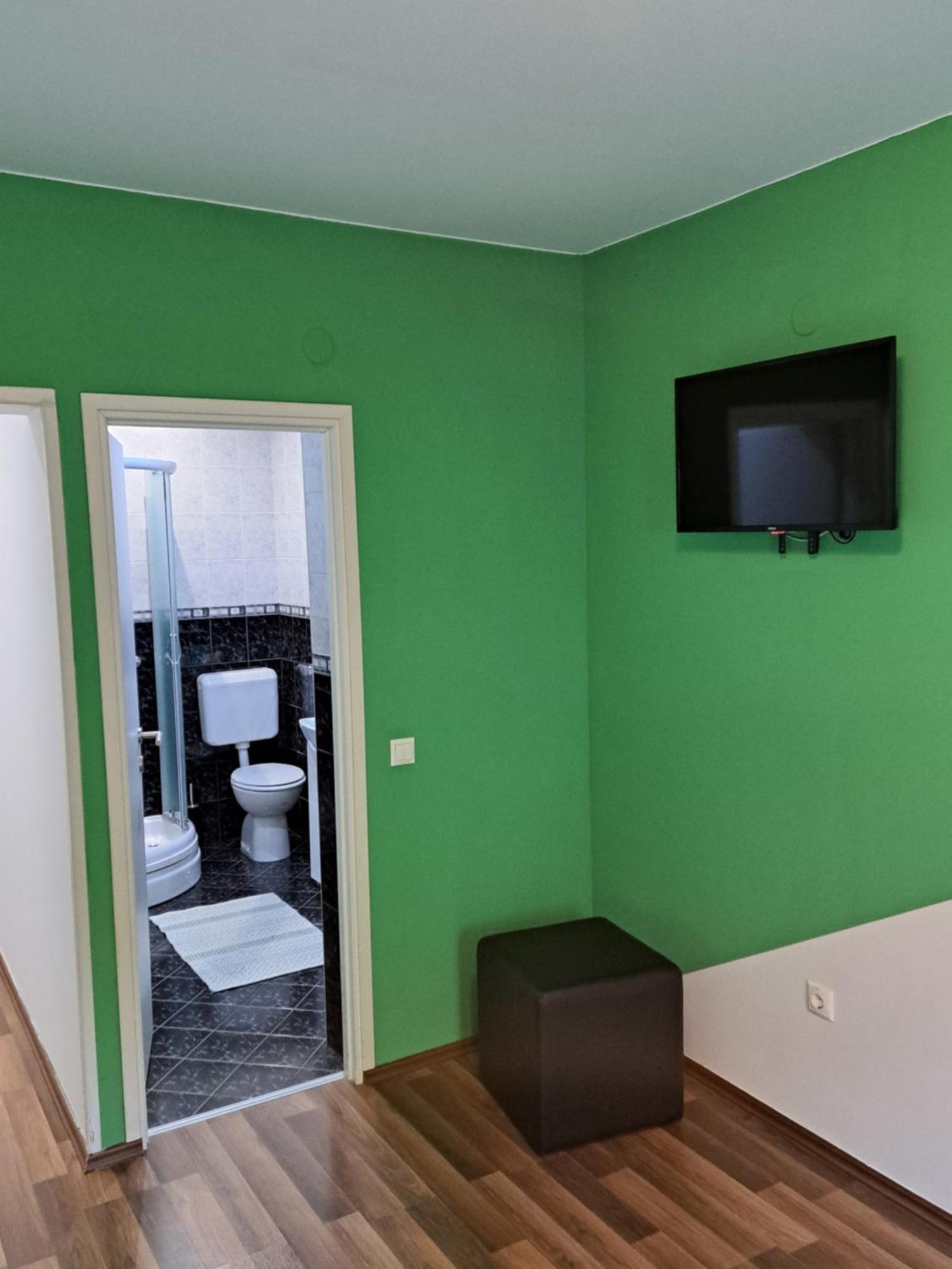 Rooms Modrusan スルニュ エクステリア 写真